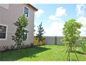 580 NE 33rd Terrace in Homestead, FL - Building Photo - Building Photo