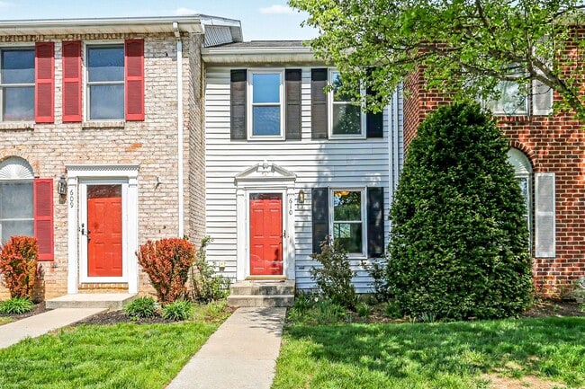property at 610 Colonial View Rd