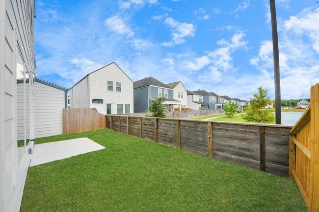 property at 3015 Pelon Cay Dr