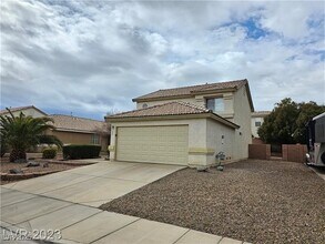 729 Tawney Eagle St in Henderson, NV - Building Photo - Building Photo