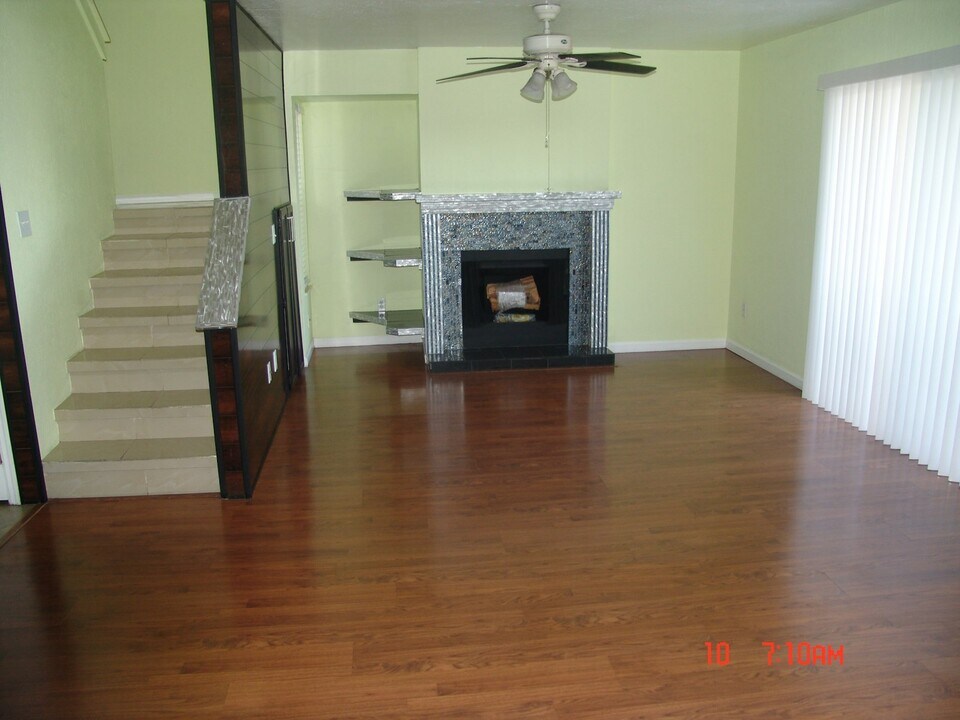 1645 W Baseline Rd in Mesa, AZ - Building Photo