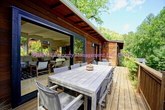 22 Madrone Ct in Fairfax, CA - Building Photo - Building Photo