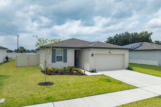 Lantana Grove in Plant City, FL - Building Photo - Building Photo