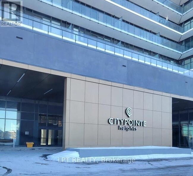 15 Skyridge Dr in Brampton, ON - Building Photo - Building Photo