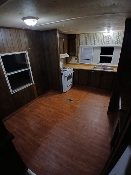 4836 Ellsworth Ln in Gary, IN - Foto de edificio