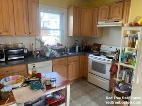 84 Walker St, Unit 3-bed 1-bath NewtonU1 in Newton, MA - Building Photo - Building Photo