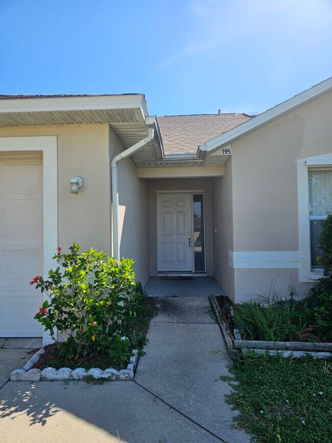 195 Magnolia St in Satellite Beach, FL - Building Photo - Building Photo