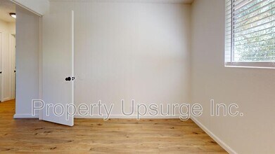 445 Nelson Ave in Oroville, CA - Building Photo - Building Photo