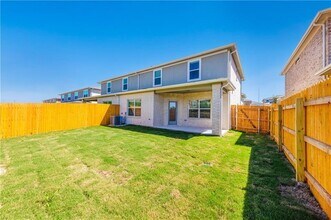 1821 Bonham Ln in Round Rock, TX - Building Photo - Building Photo