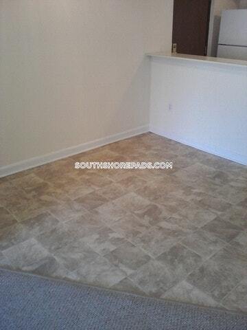 38-48 Dean St-Unit -B in Norwood, MA - Foto de edificio