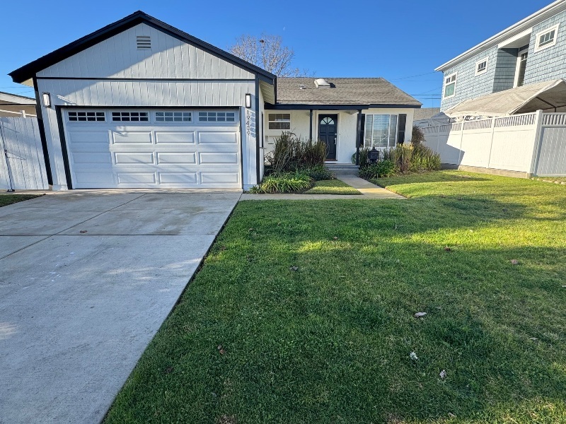 19409 Beckworth Ave in Torrance, CA - Building Photo