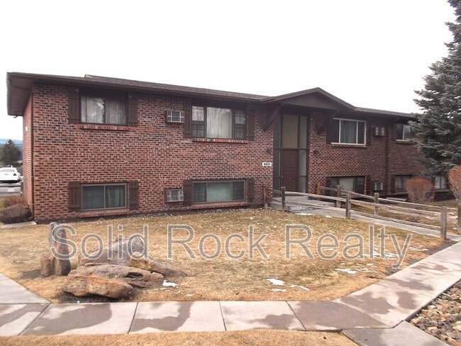 6621 Dublin Loop W in Colorado Springs, CO - Building Photo - Building Photo