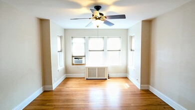 3750 W Giddings St in Chicago, IL - Building Photo - Building Photo