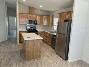 2401 W Southern Ave in Tempe, AZ - Building Photo - Building Photo