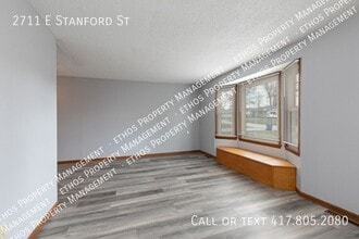2711 E Stanford St in Springfield, MO - Building Photo - Building Photo