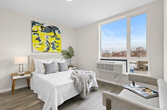 209-213 Mt Pleasant Ave-Unit -201 in Newark, NJ - Building Photo - Building Photo