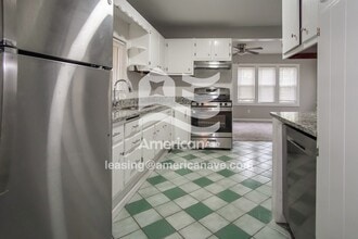 414 Johnston Rd in Pittsburgh, PA - Foto de edificio - Building Photo