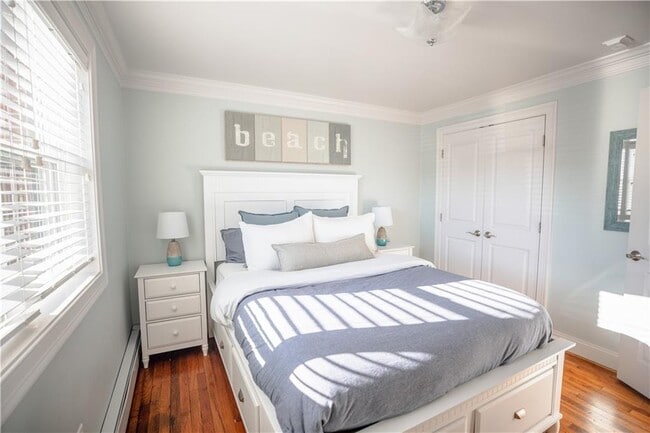 70 Carroll Ave in Newport, RI - Building Photo - Building Photo