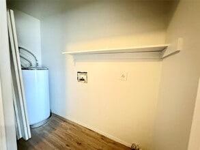 705 Ruth Ct in Navasota, TX - Building Photo - Building Photo