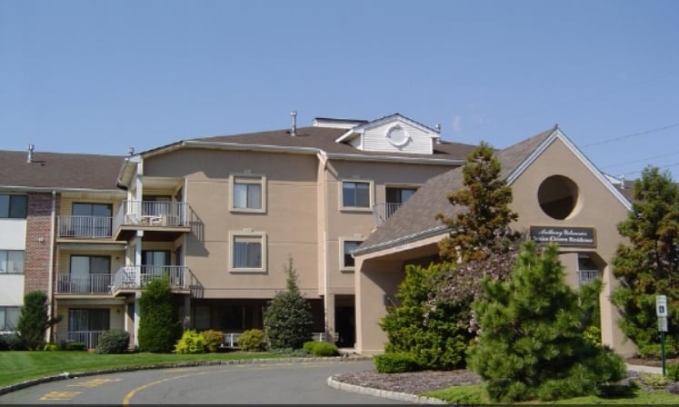 Edison Woods Senior in Edison, NJ - Foto de edificio