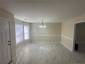 5724 Crepe Myrtle Dr in Hope Mills, NC - Building Photo - Building Photo