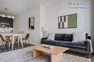 5252 S Cornell Ave in Chicago, IL - Building Photo - Building Photo