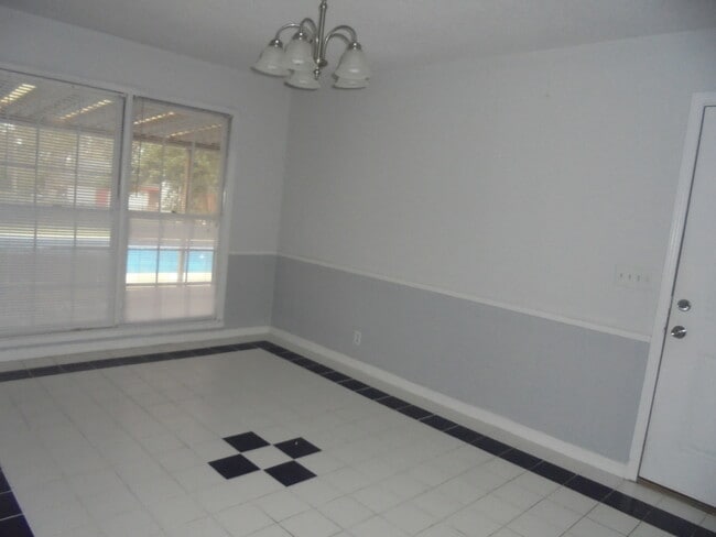 402 Melbourne Dr in Enterprise, AL - Building Photo - Building Photo