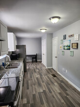 Room in Duplex on Jones Ave NW in Atlanta, GA - Building Photo - Building Photo