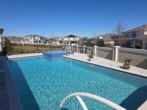 15949 Winding Bluff Dr in Montverde, FL - Building Photo - Building Photo