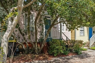 526 E Charlton St in Savannah, GA - Building Photo - Building Photo