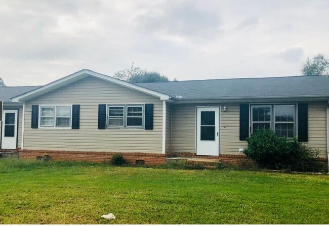 110 Hunter Dr, Unit 110 in Boiling Springs, SC - Building Photo - Building Photo