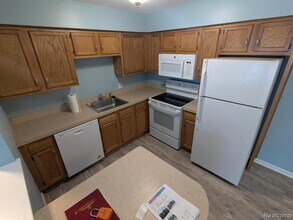 6194 Richards Dr in Brighton, MI - Building Photo - Building Photo