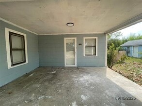 2612 Roberts Cut Off Rd in Fort Worth, TX - Building Photo - Building Photo