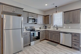 204 Everglades Trl in Mankato, MN - Foto de edificio - Building Photo