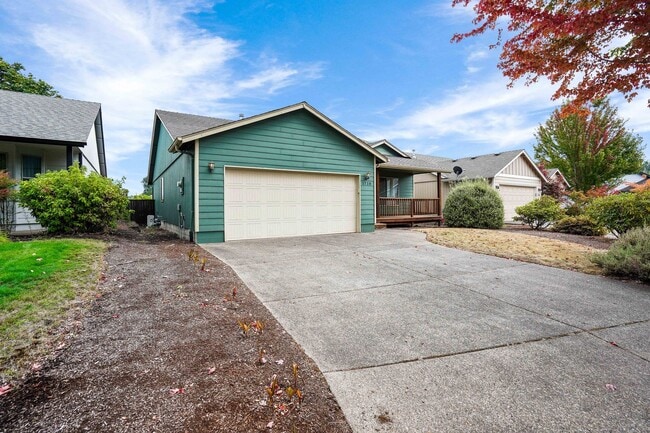 1718 Salmon River St NW in Salem, OR - Building Photo - Building Photo