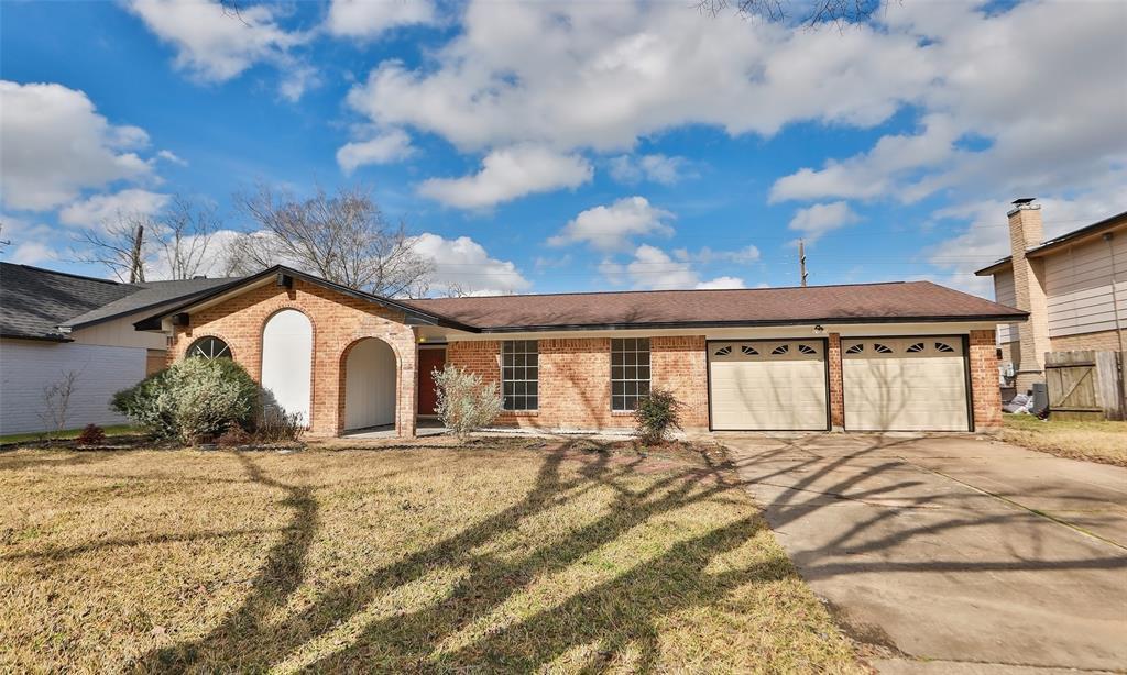 19426 Leafwood Ln in Houston, TX - Foto de edificio