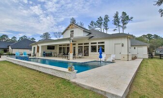 21359 Monarch Dr in Montgomery, TX - Building Photo