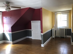 321 N Narberth Ave in Narberth, PA - Foto de edificio - Interior Photo