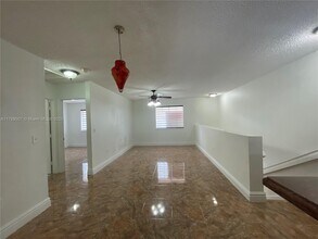 7425 W 22nd Ave in Hialeah, FL - Building Photo - Building Photo