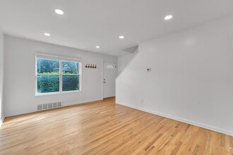 3354 Coolidge Hwy in Royal Oak, MI - Building Photo - Building Photo