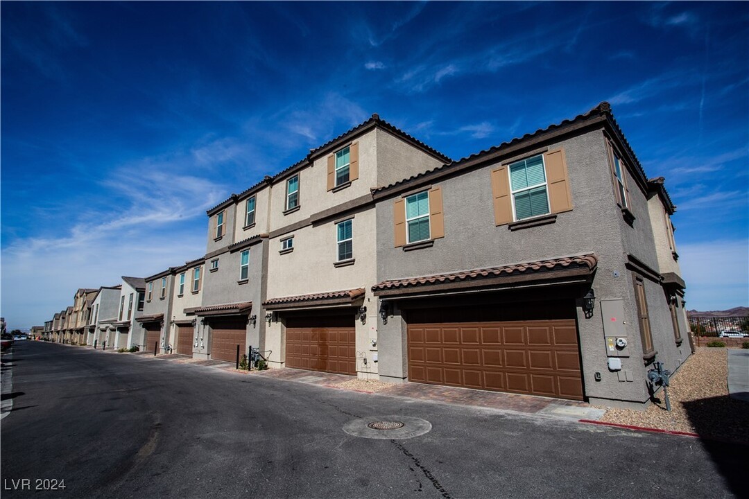 538 Ylang Pl in Henderson, NV - Building Photo