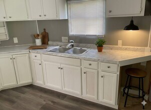 5536 Gilcrest Sands Dr in Hope Mills, NC - Building Photo - Building Photo