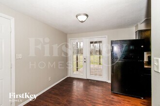 1733 Mutz Dr in Indianapolis, IN - Building Photo - Building Photo