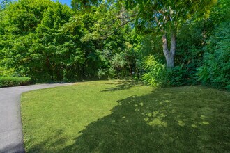 60 Devon Rd in Bloomfield Township, MI - Building Photo - Building Photo