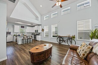9616 Dawn Pearl Dr in Austin, TX - Building Photo - Building Photo