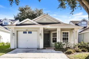5849 Sand Key Ln in Wesley Chapel, FL - Building Photo