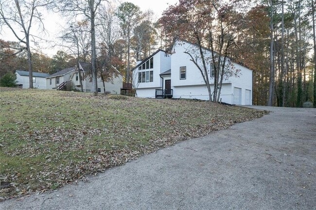 237 Park Ave in Woodstock, GA - Foto de edificio - Building Photo