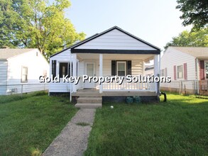 2016 W 11th St in Muncie, IN - Building Photo - Building Photo