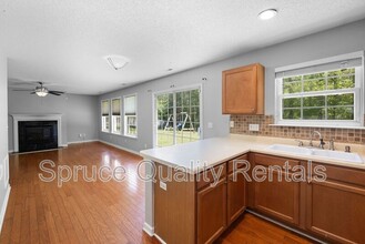 5551 Spindlewood Ct in Durham, NC - Foto de edificio - Building Photo