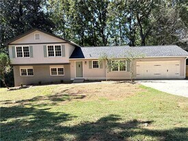 515 Birch Ln NW in Lawrenceville, GA - Building Photo